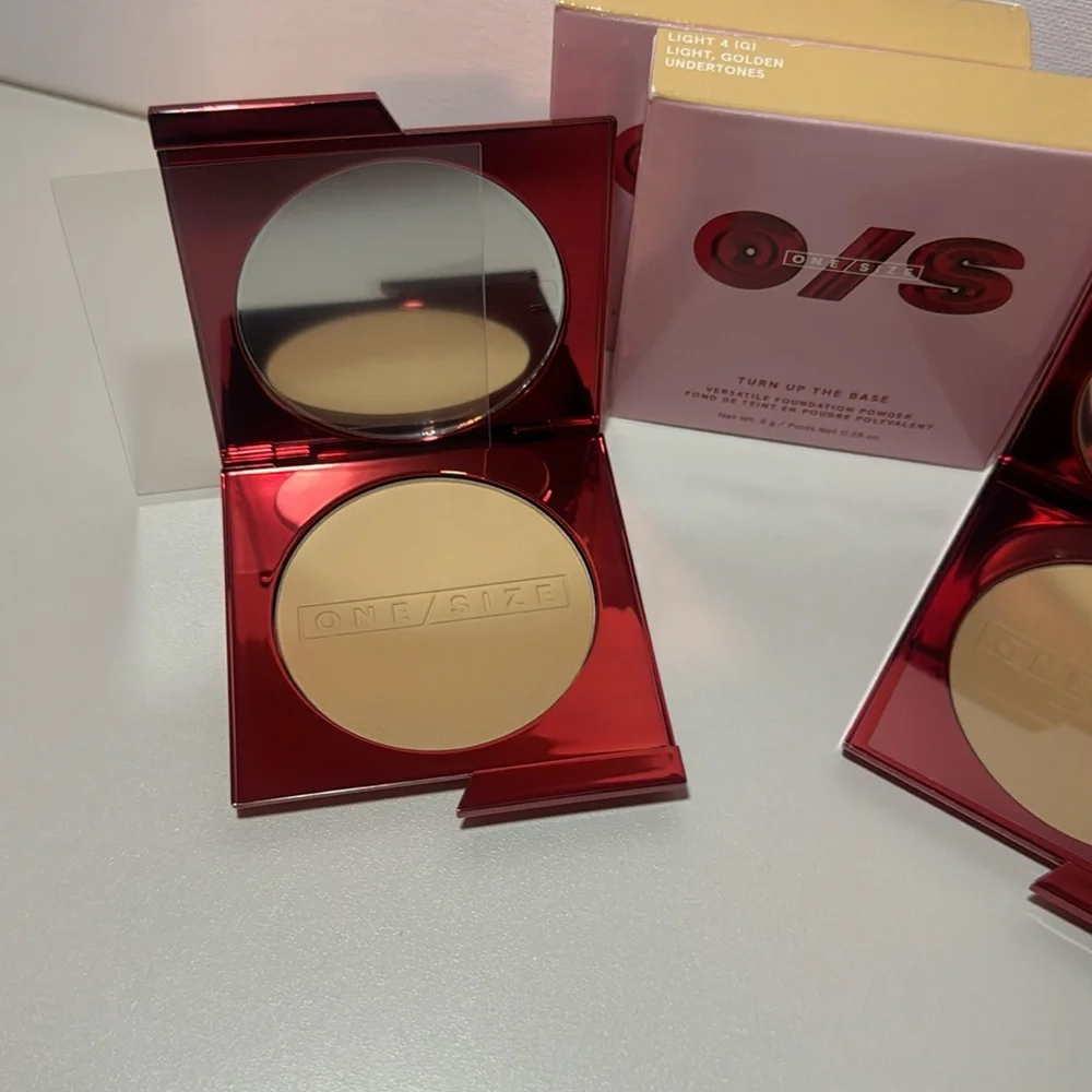 ONE/SIZE Powder Foundation Smooth Coverage